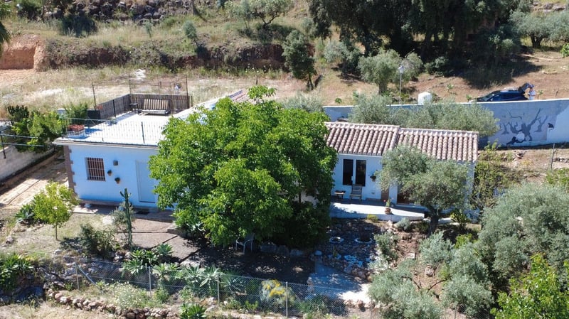 Villa in Alhaurin el Grande - view 1