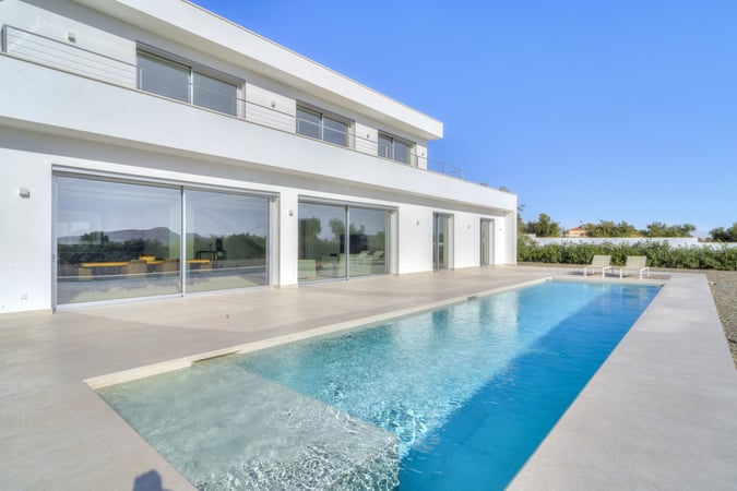 Villa in Coin - view 1