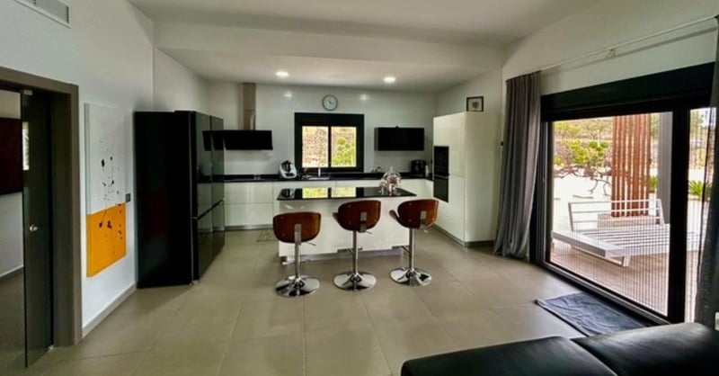House in Torre del Rico - view 1