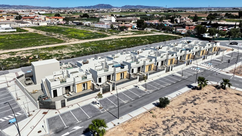 House in Roldan - view 1
