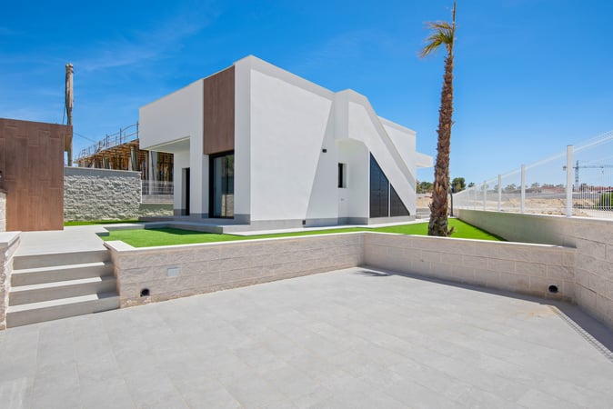 House in Lo Bigo - view 1