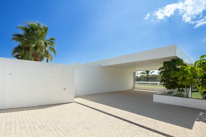 Villa in Casares - view 1