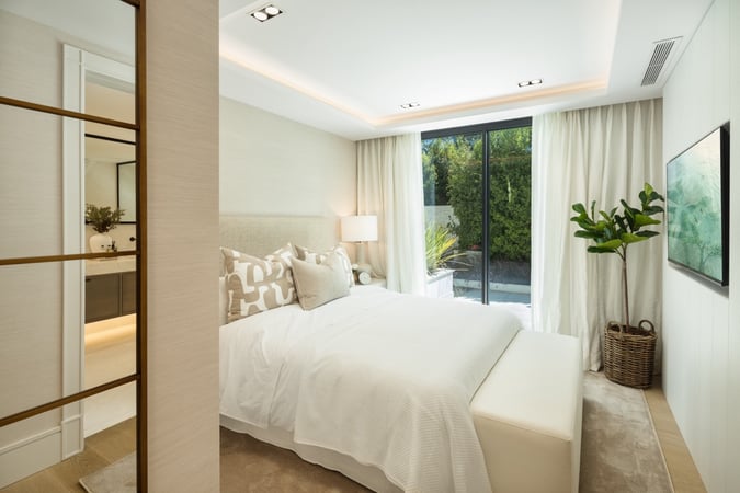 Villa in Marbella - view 1
