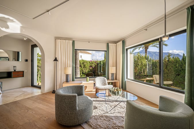 Villa in Marbella - view 1