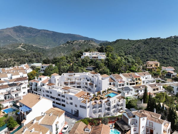 House in Benahavis - view 1