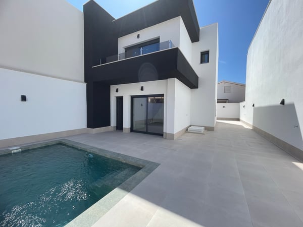 House in Heredades - view 1