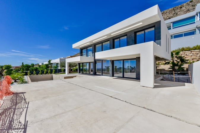 Villa in Finestrat - view 1