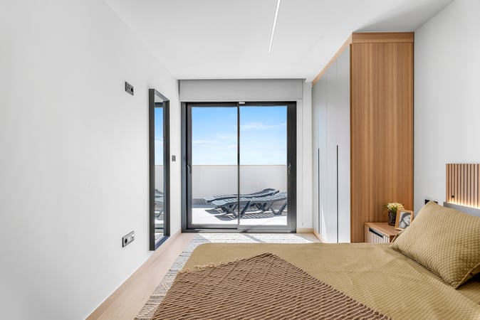 House in Guardamar del Segura - view 1