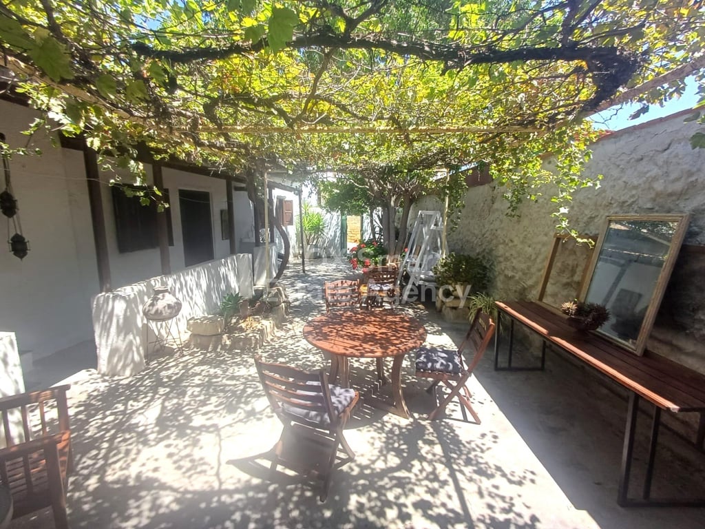 House in Kalavasos - Image 2