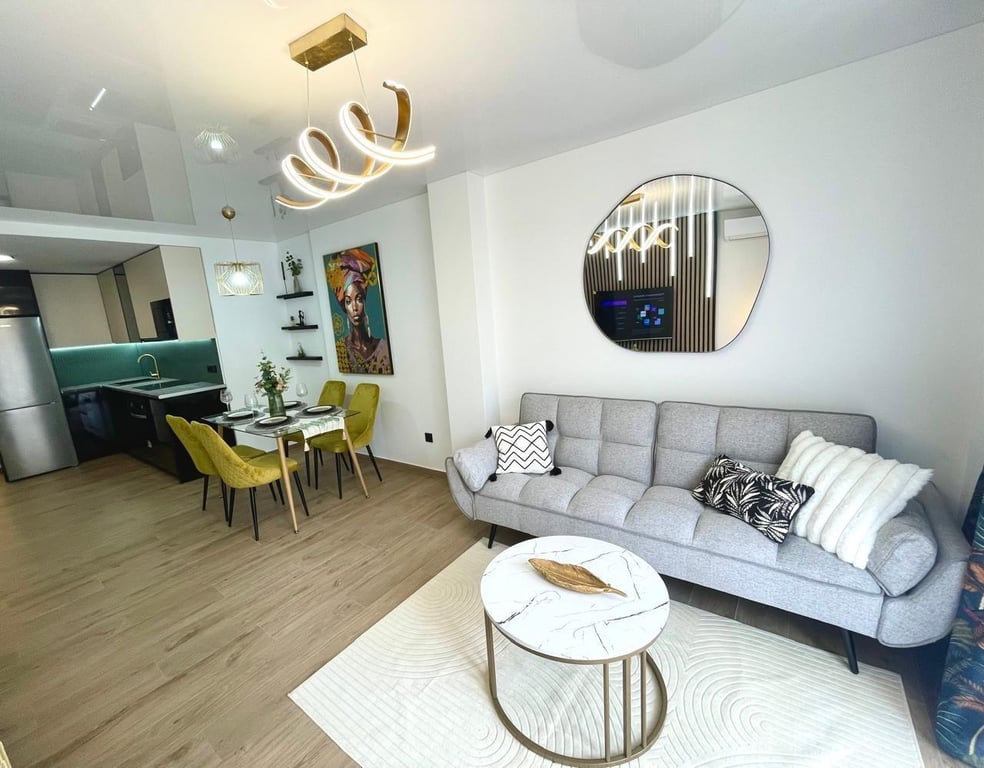 Apartment in Torrevieja - Image 2