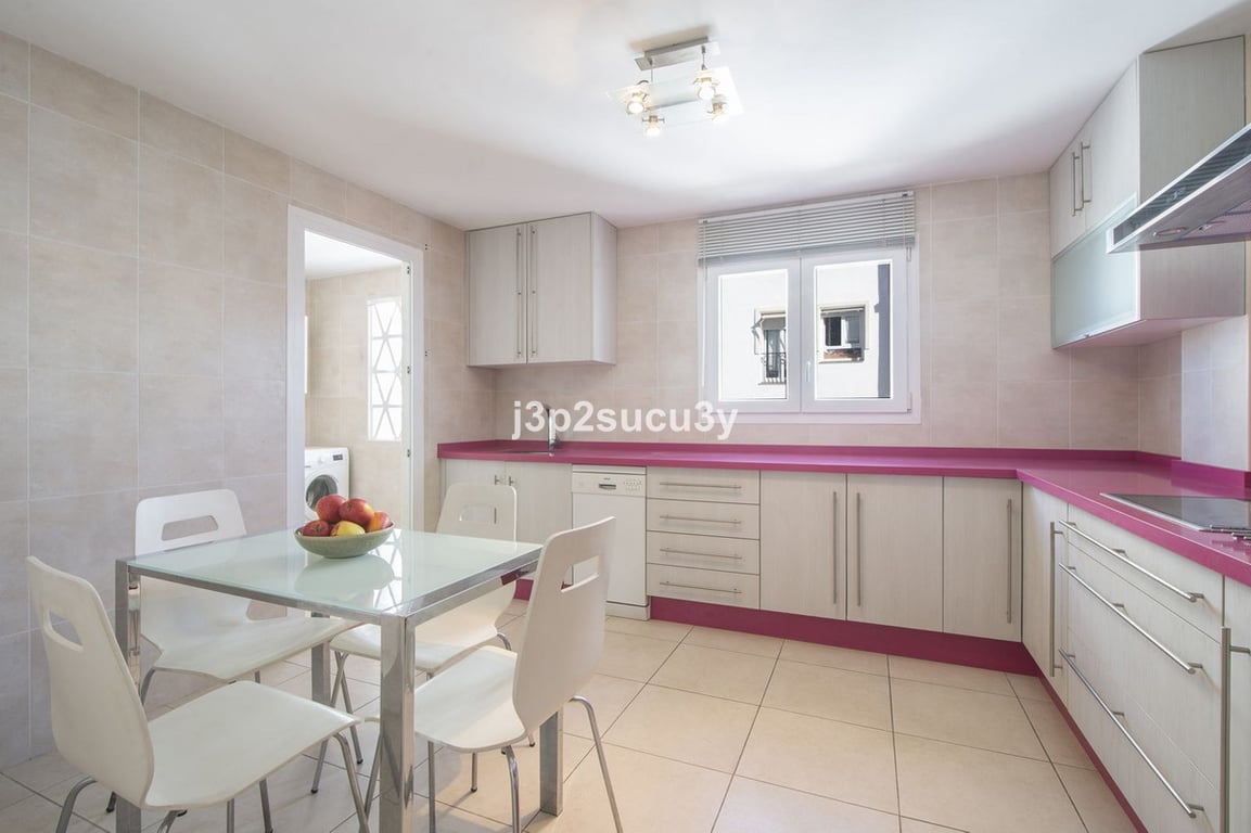 Apartment in Malaga - Image 3