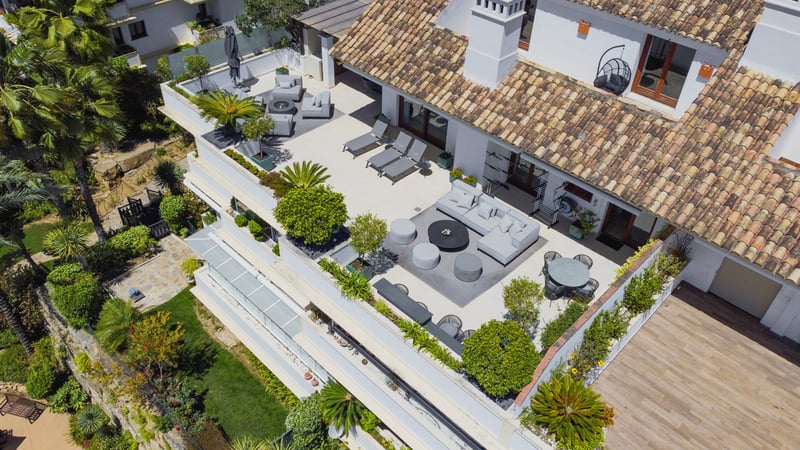 Apartment in Nueva Andalucia - view 1