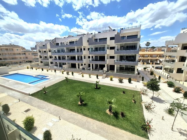 Apartment in Urbanizacion los Balcones - view 1