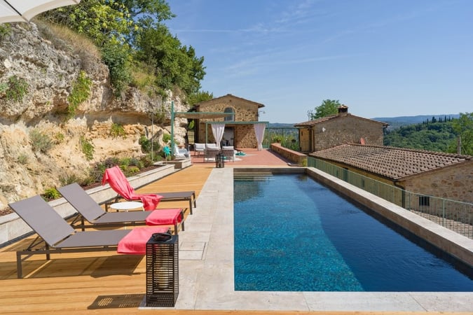 House in Il Pino - view 1