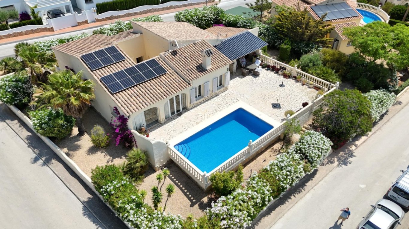 Villa in Benitachell - Image 2