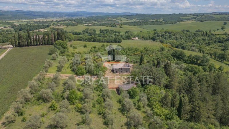House in Cetona - view 1