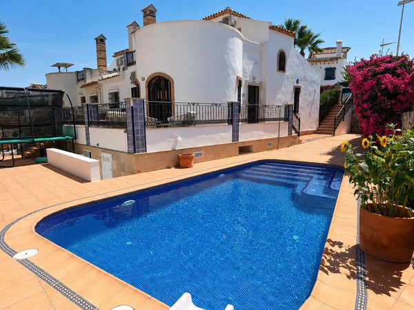 House in Algorfa - view 1