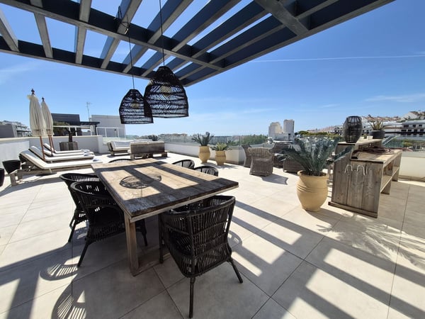Apartment in Estepona - view 1