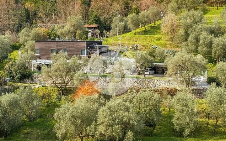 Villa in Vezzano Ligure - view 1