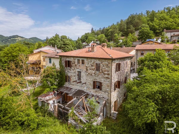 House in Badia Tedalda - view 1