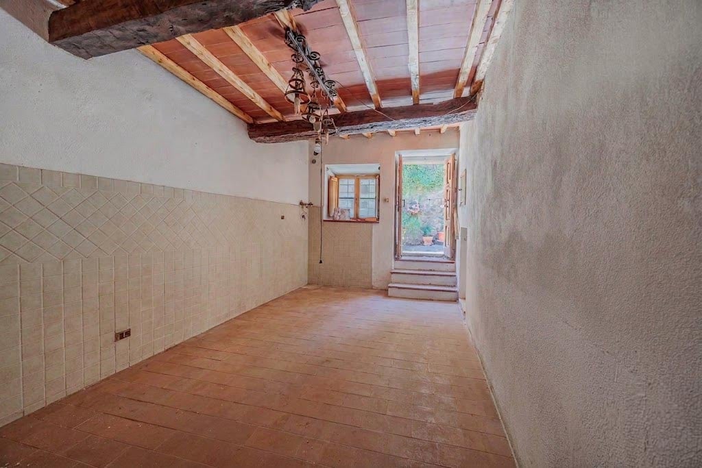 Apartment in Lucignano - Image 2