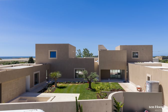 Villa in Vale da Lama - view 1
