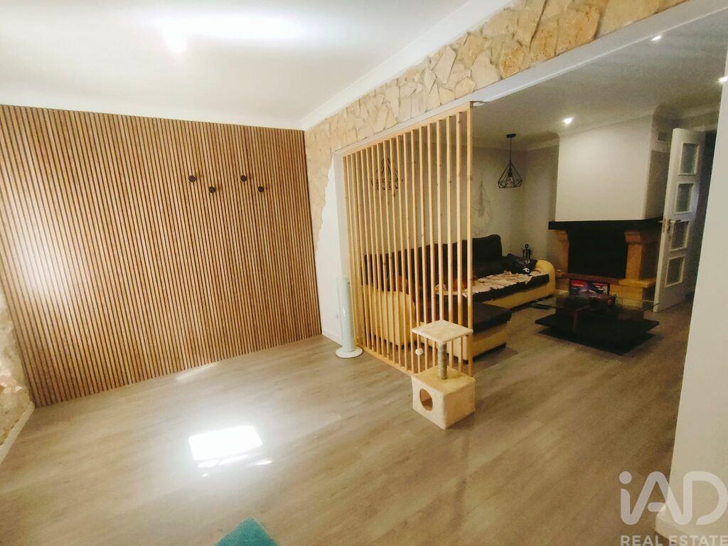 House in Valbom - Image 3