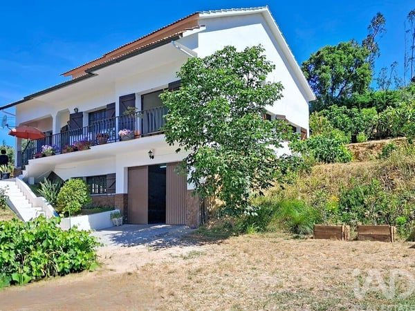 House in Seica - view 1