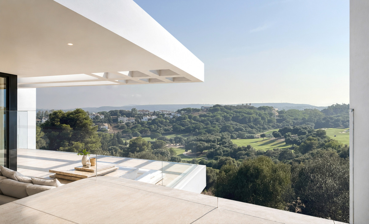 House in San Roque Club - Image 3
