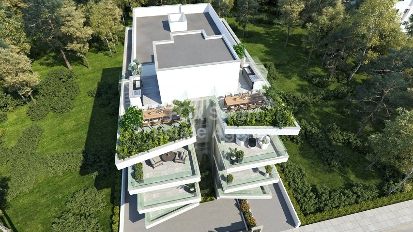 Apartment in Deryneia - Image 2