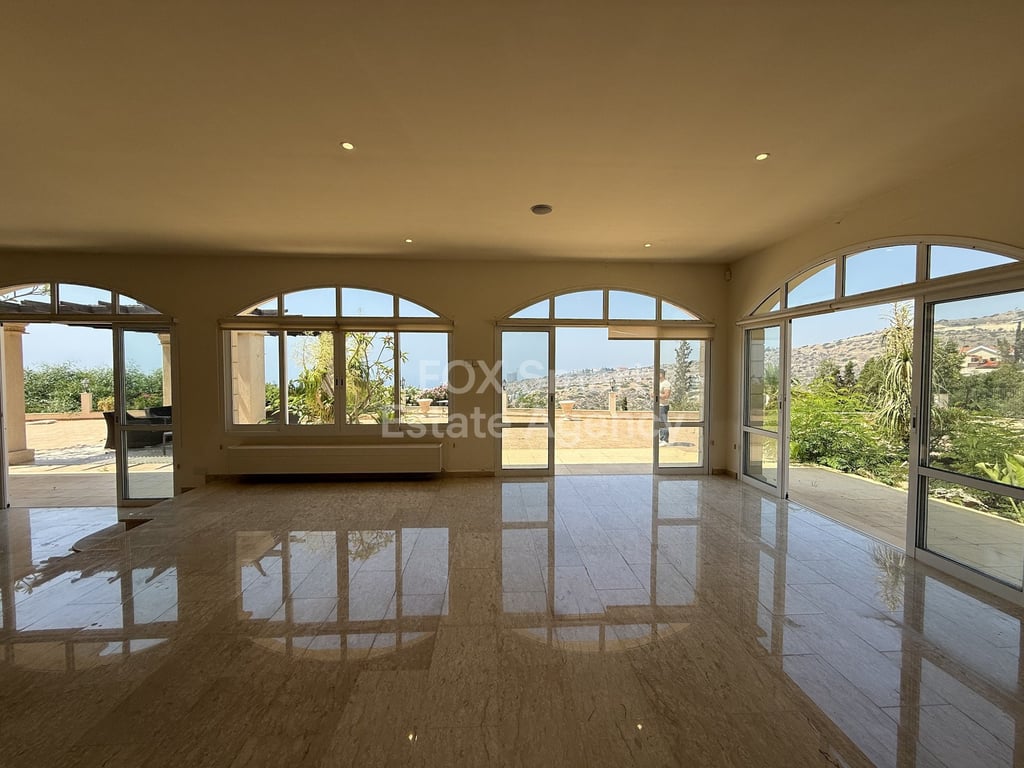 House in Agios Tychon - Image 3