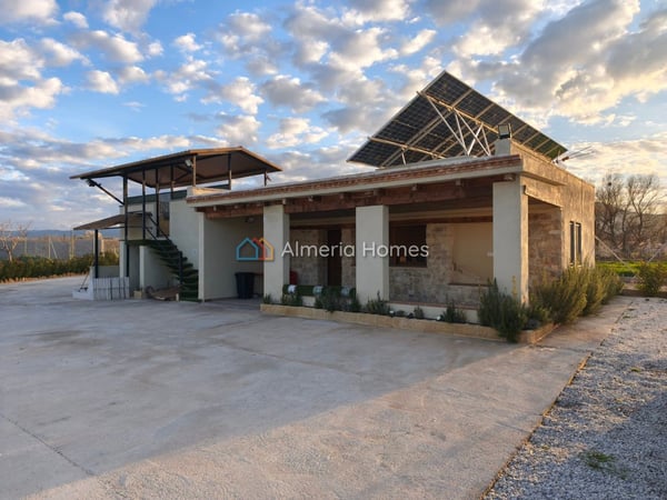 House in Baza - view 1