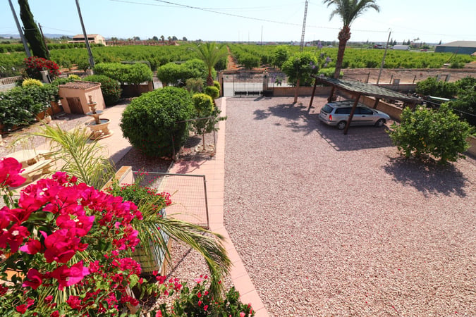 House in La Estacion - view 1