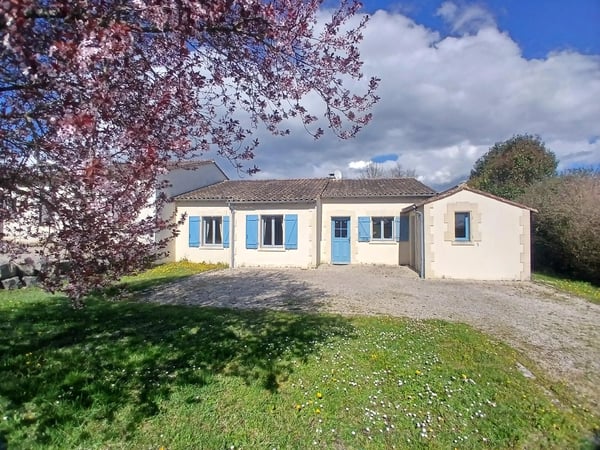 House in Chalais - view 1