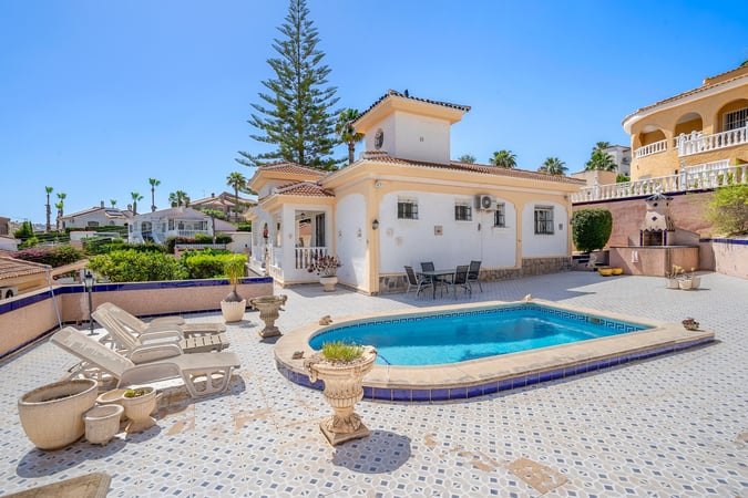 Villa in Rojales - view 1