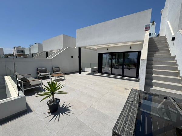 Villa in Guardamar del Segura - view 1