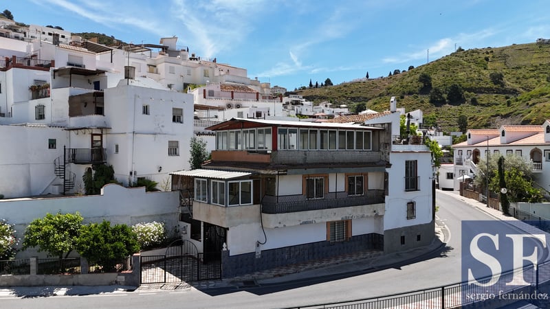 House in Competa - view 1