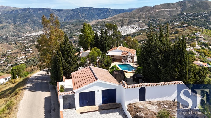 Villa in Competa - view 1