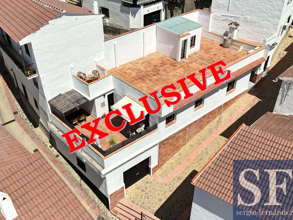 House in Competa - view 1