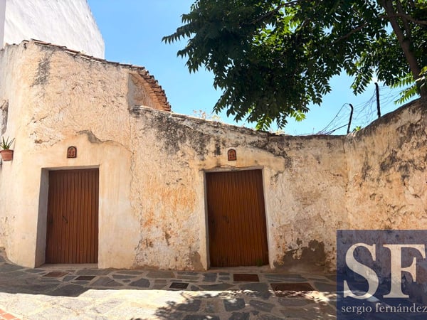 House in Canillas de Aceituno - view 1