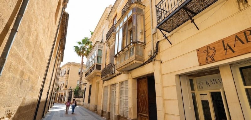 House in Molins - view 1
