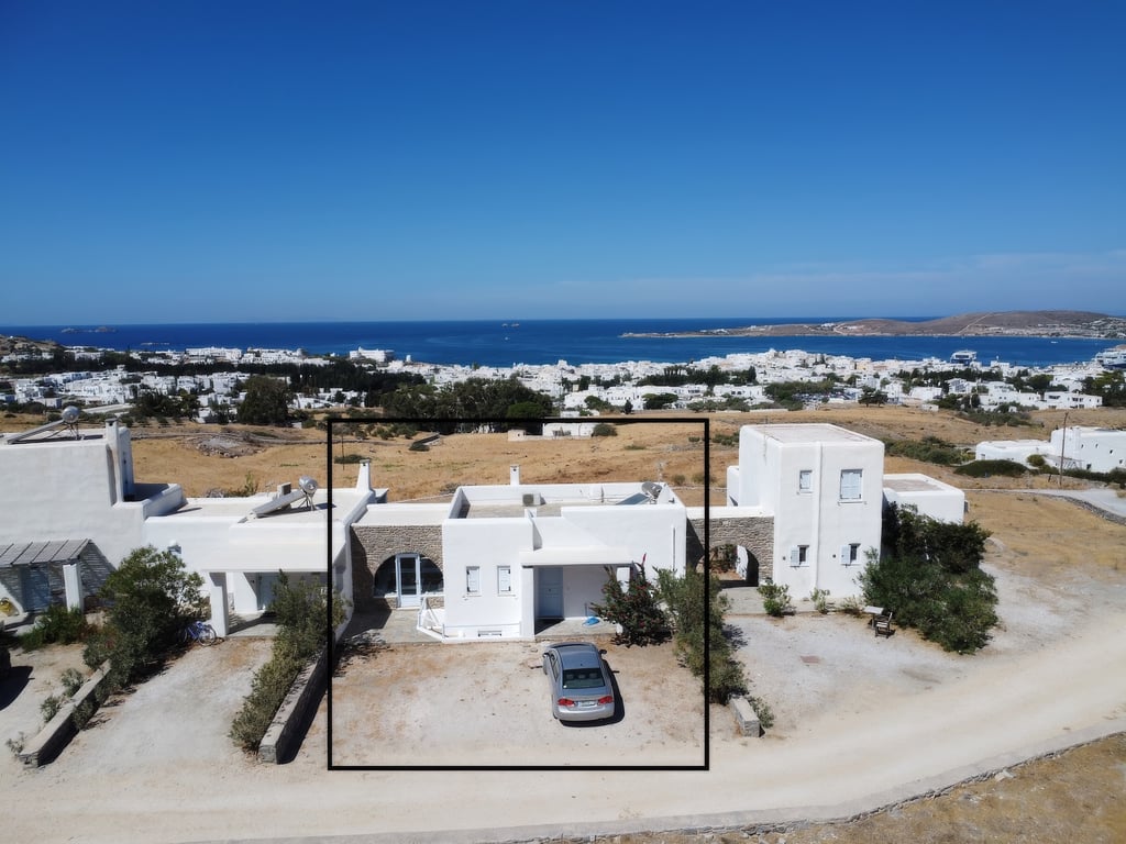 Villa in Paros - Image 2