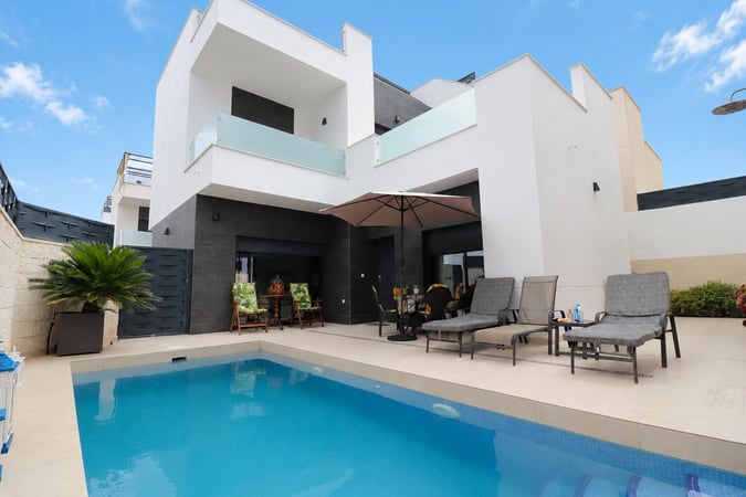 House in Benijofar - view 1