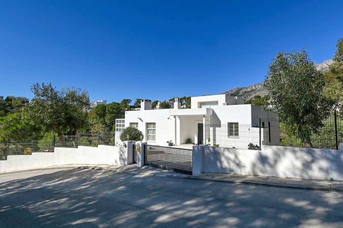 Villa in Altea - view 1
