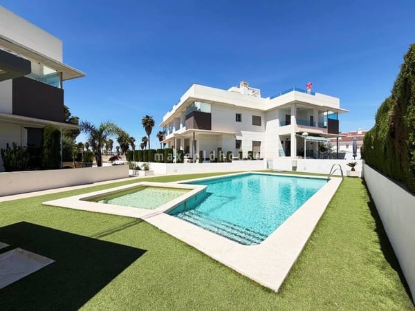 Villa in Ciudad Quesada - view 1