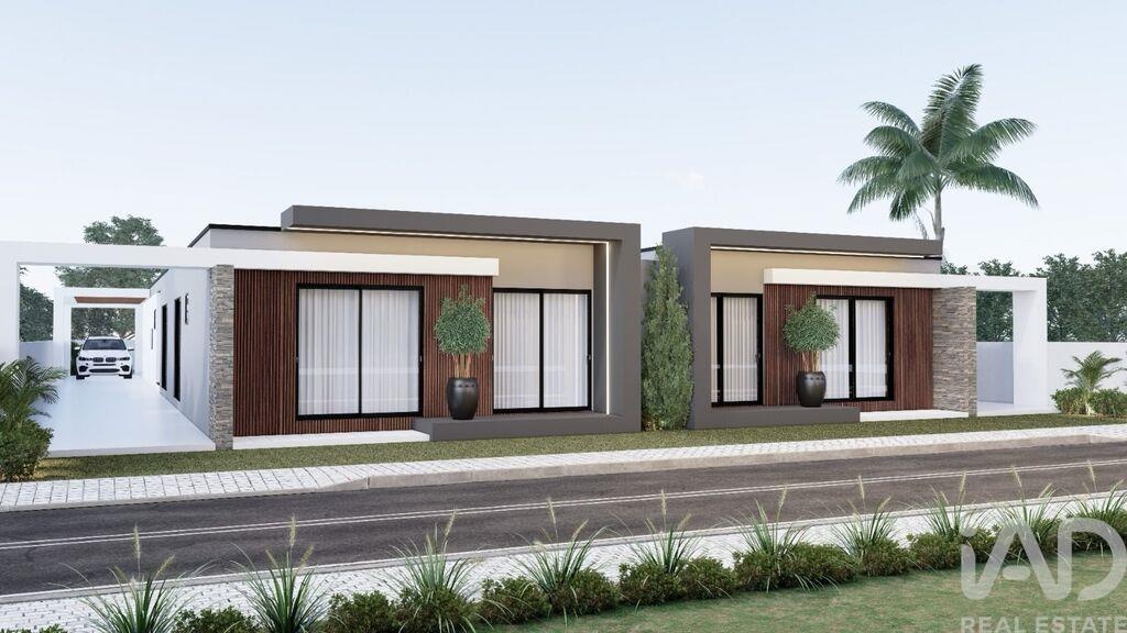House in Fernao Ferro - Image 2