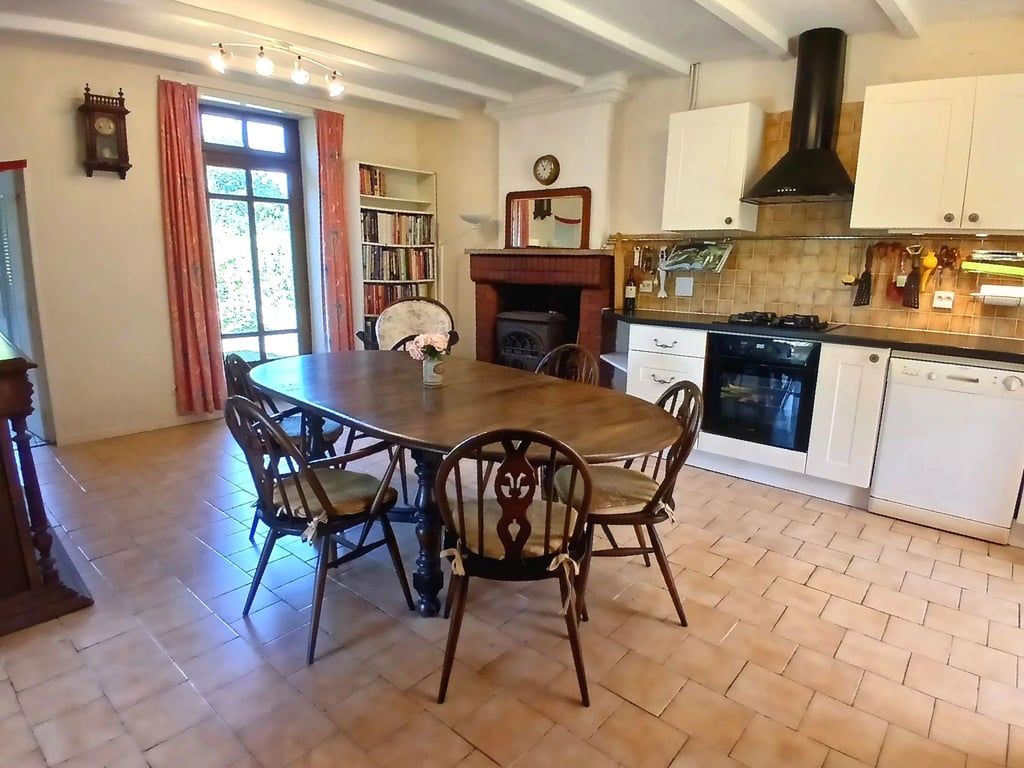 House in Matha - Image 3