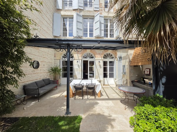 House in Agen - view 1