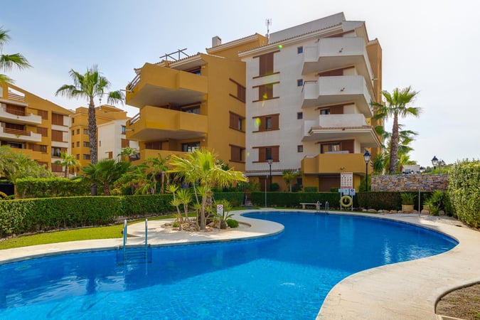 Apartment in Punta Prima - view 1