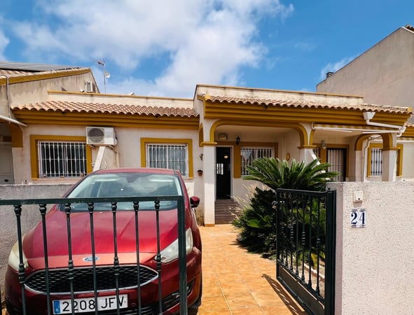 House in Daya Nueva - view 1
